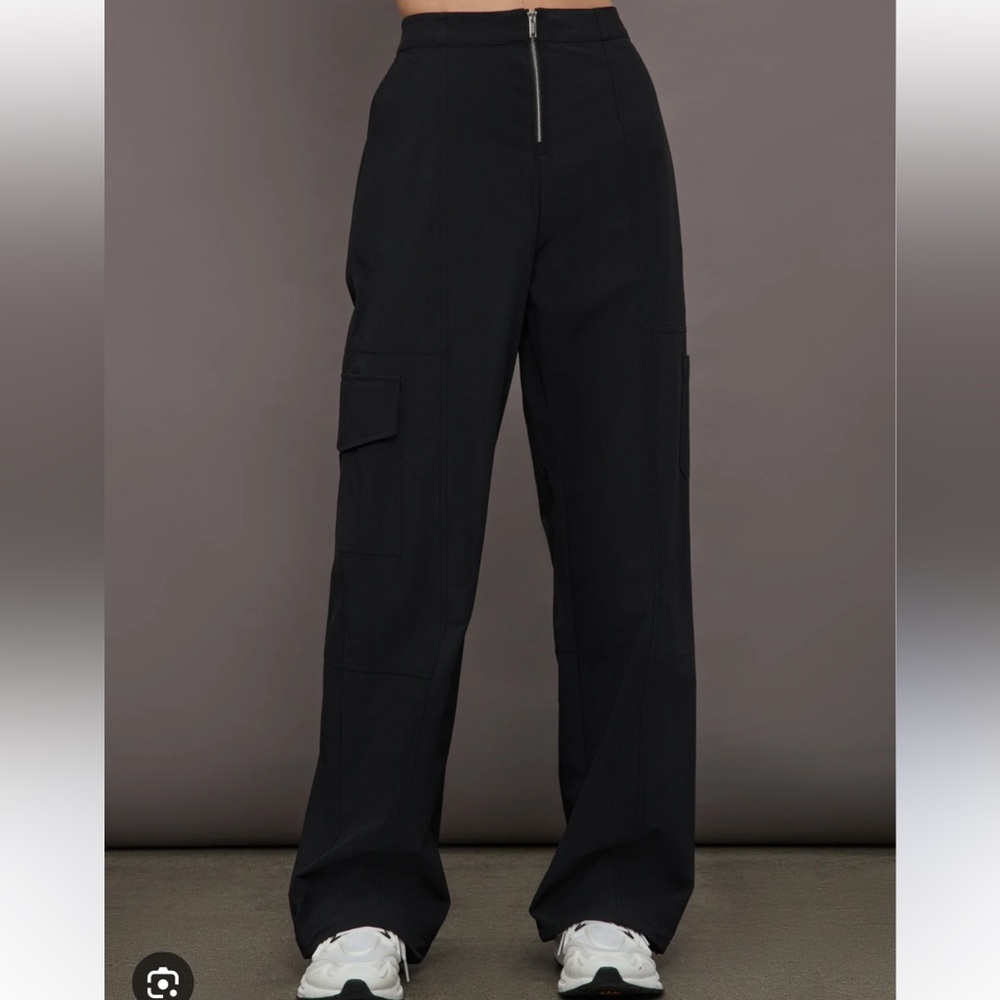 Bandier | Quincy Cargo Pants | Black
